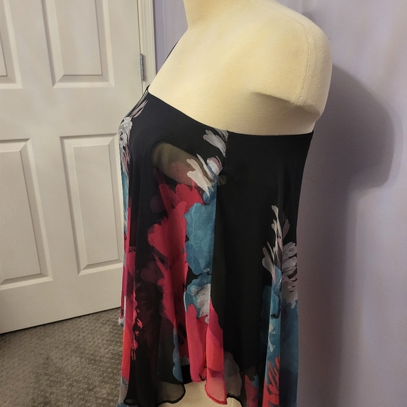 Women's top - Picture 5 of 8